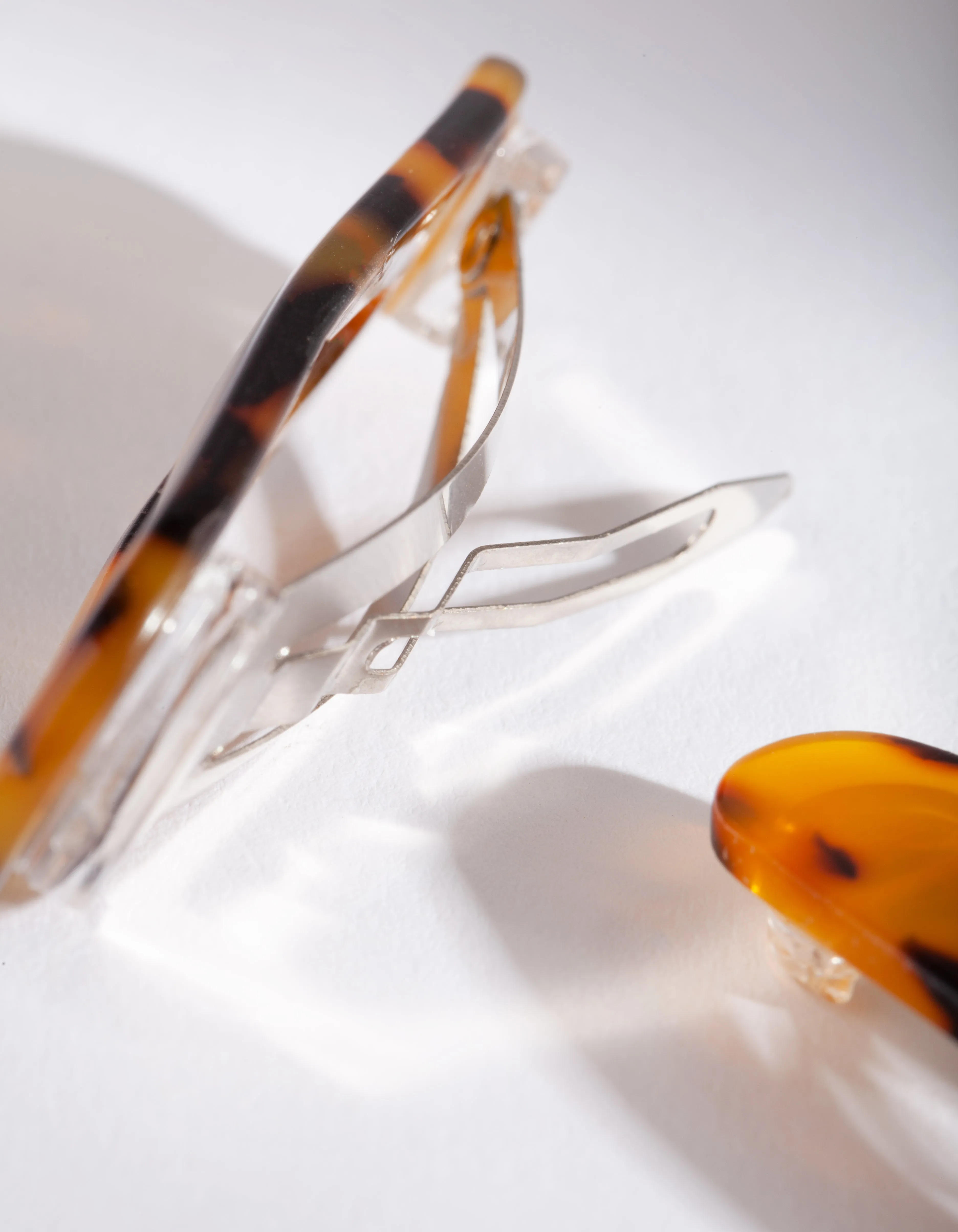 Classic Tortoiseshell Acrylic Clip Pack