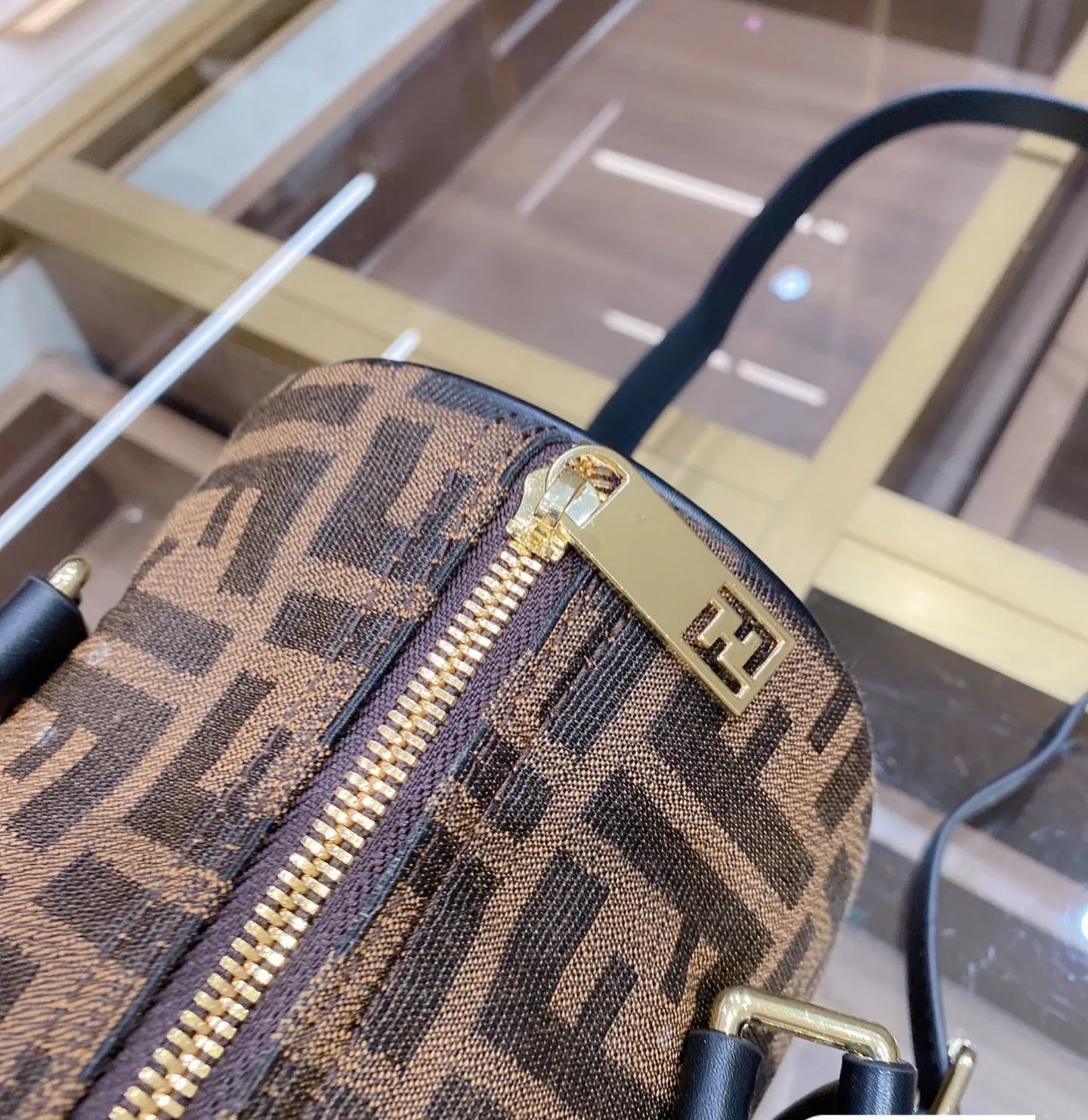EN   Designer bags by Fendi 151