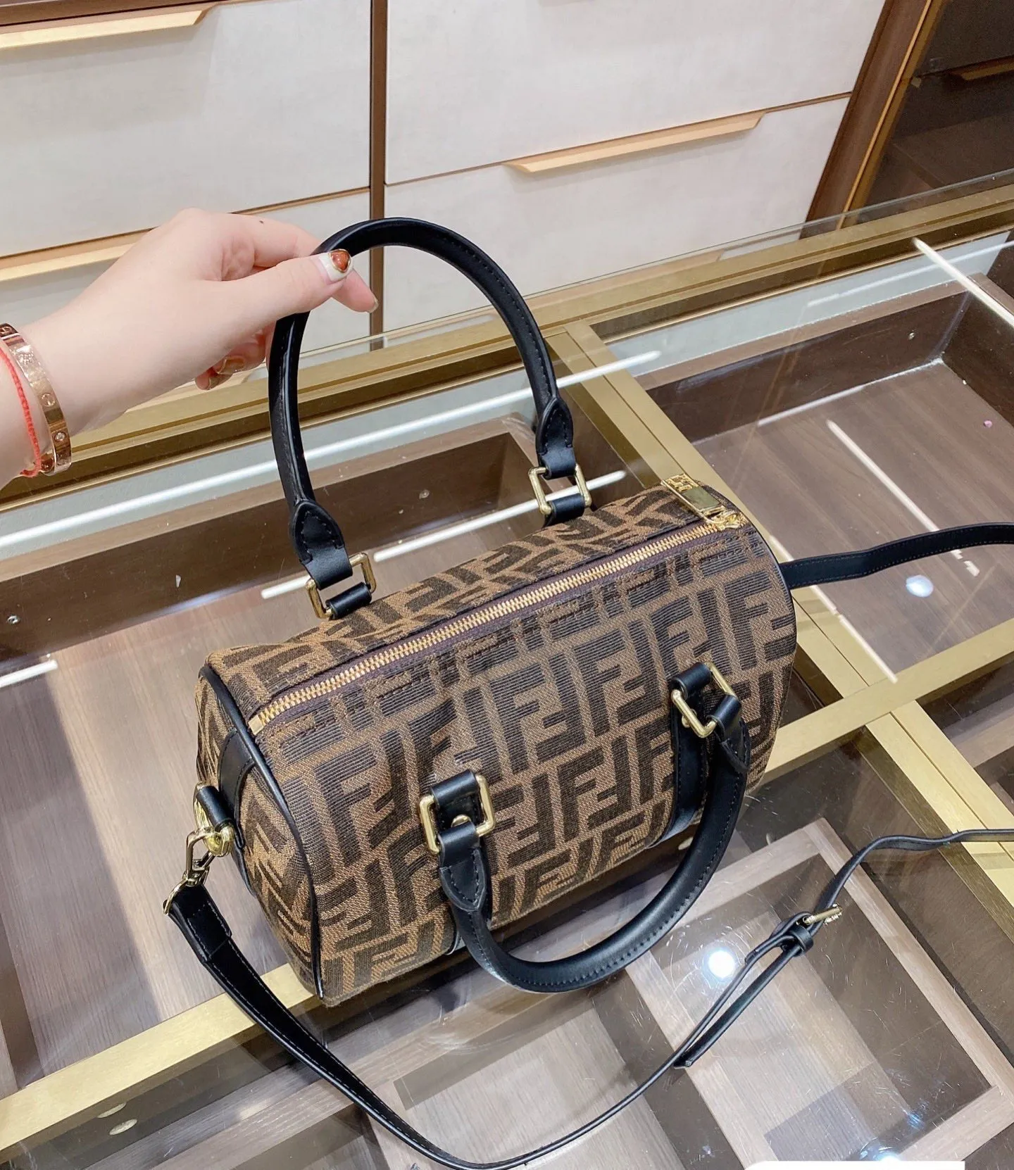 EN   Designer bags by Fendi 151