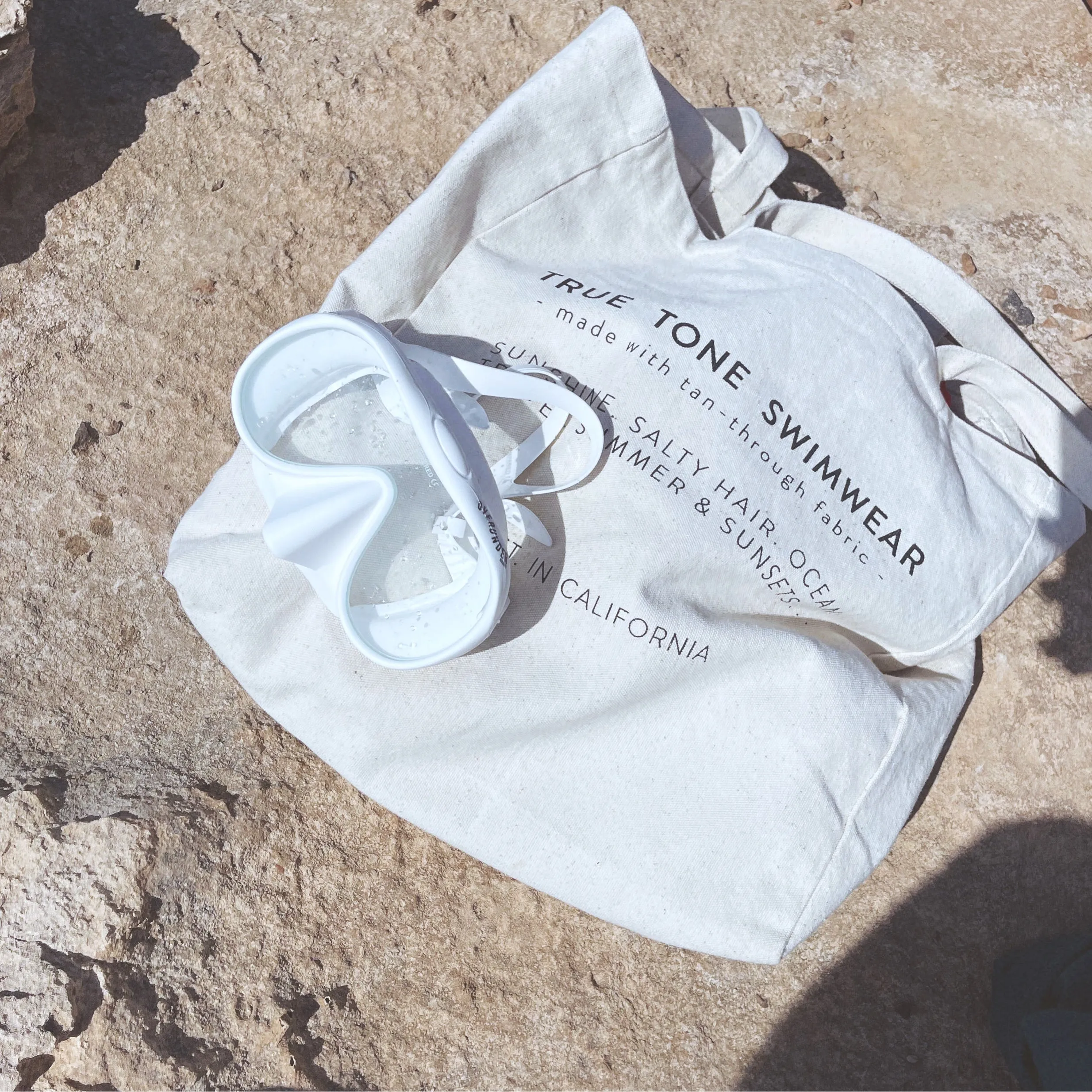 Tote bag
